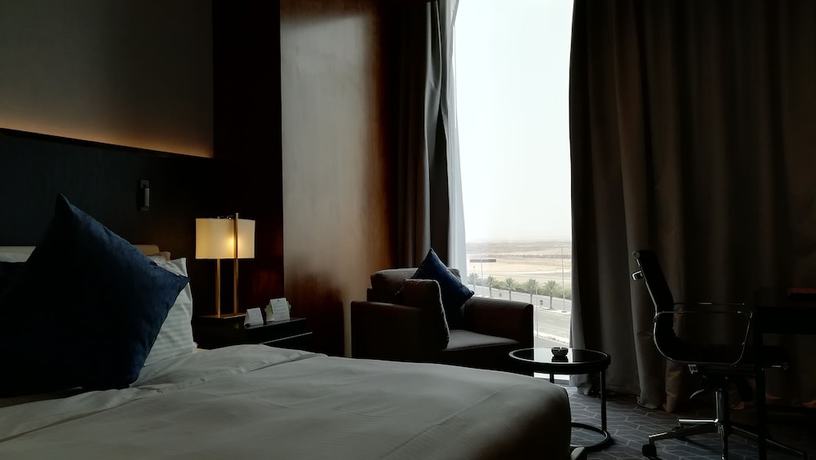 Imagen de la habitación del Hotel Millennium Madinah Airport. Foto 8