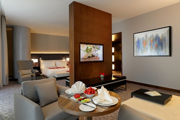 Imagen de la habitación del Hotel Millennium Madinah Airport. Foto 13