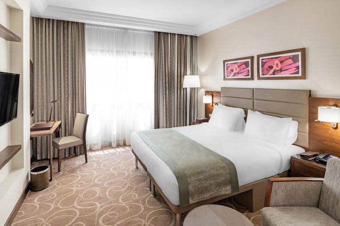 Imagen de la habitación del Hotel Millennium Makkah Al Naseem. Foto 12