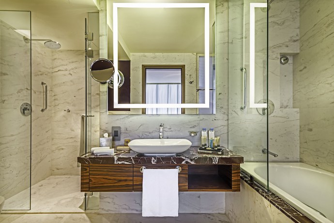 Imagen de la habitación del Hotel Millennium Plaza Doha. Foto 6