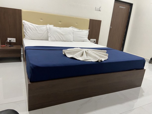 Imagen de la habitación del Hotel Millennium Plaza, Jamnagar. Foto 3