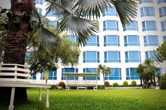 Imagen de los exteriores del Hotel Millennium Sirih Jakarta. Foto 12