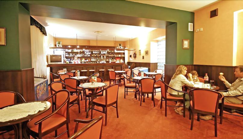 Imagen del bar/restaurante del Hotel Millennium Spa. Foto 5