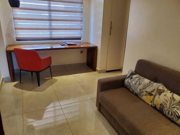 Imagen de la habitación del Hotel Millennium Terrace. Foto 8