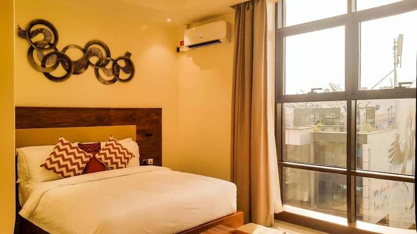 Imagen de la habitación del Hotel Millennium Terrace. Foto 12