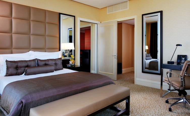 Imagen de la habitación del Hotel Millennium and Convention Centre Kuwait. Foto 9