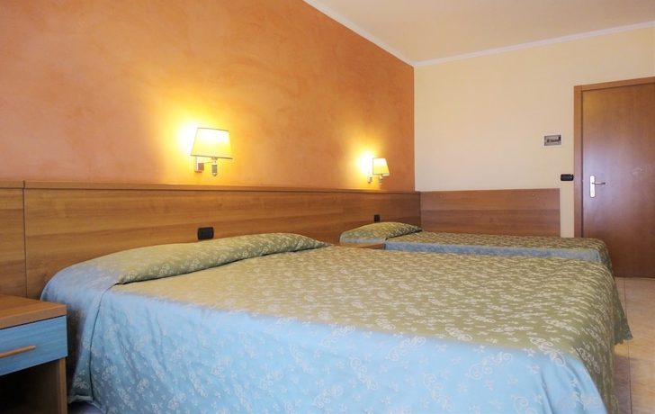 Imagen de la habitación del Hotel Millerose. Foto 4