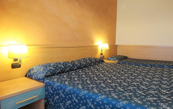 Imagen de la habitación del Hotel Millerose. Foto 5