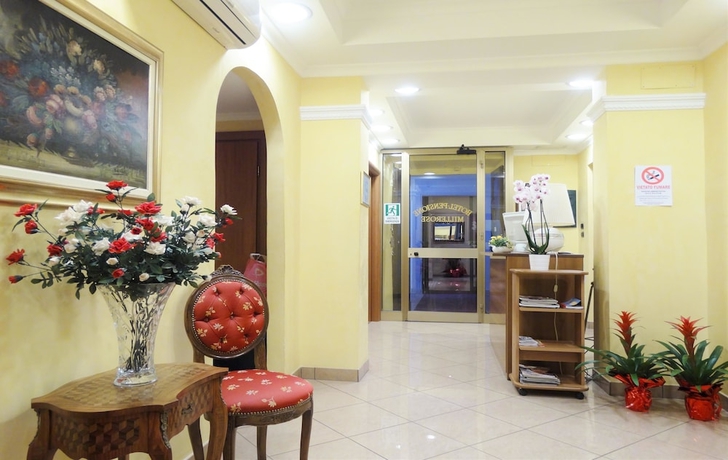 Imagen de los interiores del Hotel Millerose. Foto 16