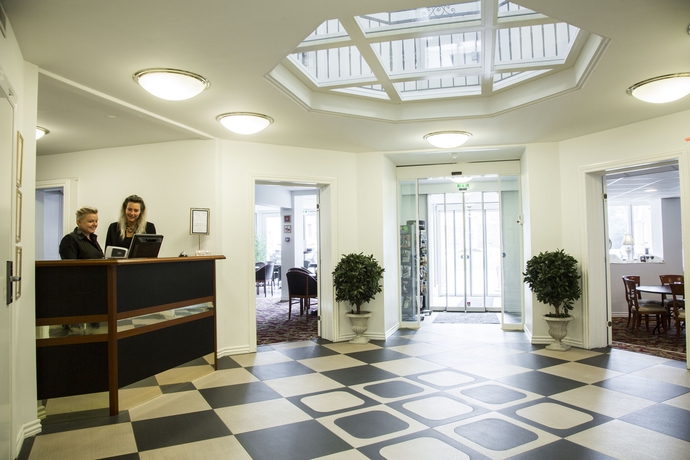 Imagen de los interiores del Hotel Milling Park. Foto 16