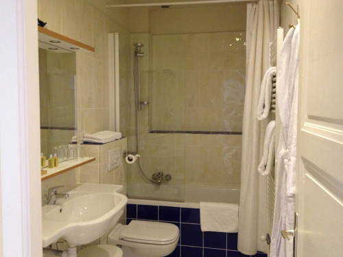 Imagen de la habitación del Hotel Million, Albertville. Foto 3