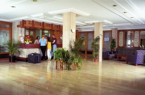 Imagen del bar/restaurante del Hotel Millor Sol. Foto 9