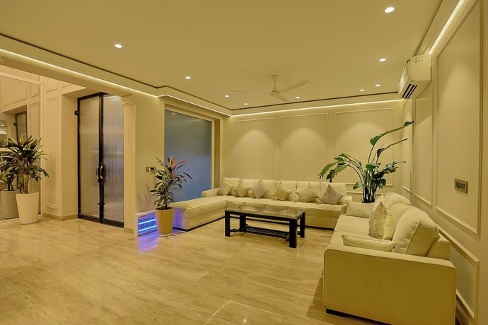 Imagen de los interiores del Hotel Millora Cyber Suites. Foto 12