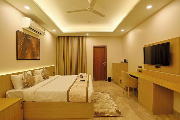Imagen de la habitación del Hotel Millora Cyber Suites. Foto 9
