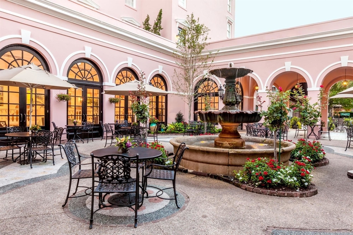 Imagen general del Hotel Mills House Charleston, Curio Collection by Hilton. Foto 2