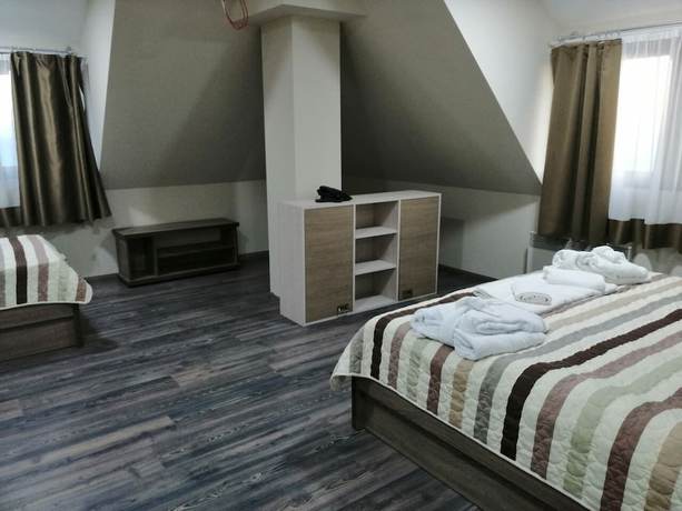 Imagen de la habitación del Hotel Milmari. Foto 11