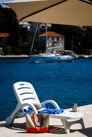 Imagen de los exteriores del Hotel Milna Osam - Adults Only. Foto 15