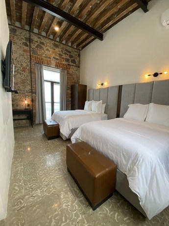 Imagen de la habitación del Hotel Milo Collection. Foto 13