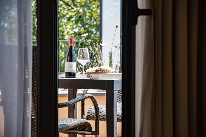 Imagen de la habitación del Hotel Milomax. Foto 10