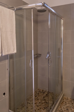 Imagen de la habitación del Hotel Milos Bay Suites. Foto 3