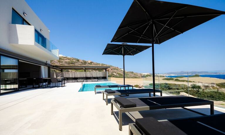 Imagen general del Hotel Milos Cove. Foto 3