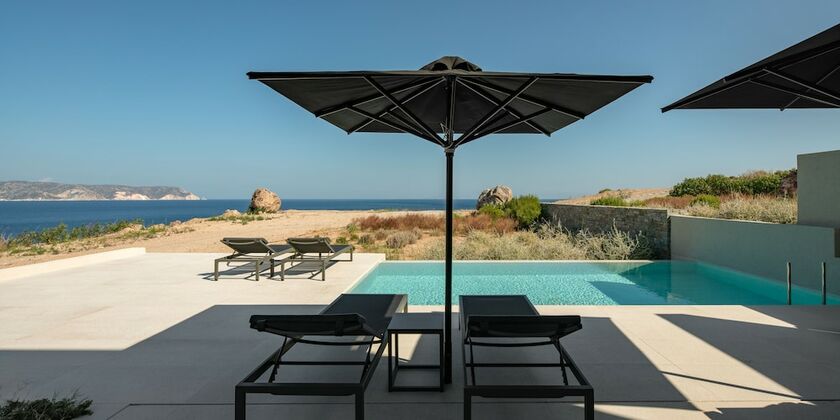 Imagen general del Hotel Milos Cove. Foto 4