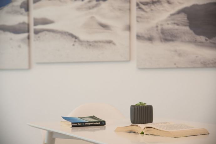 Imagen de los interiores del Hotel Milos. Foto 20