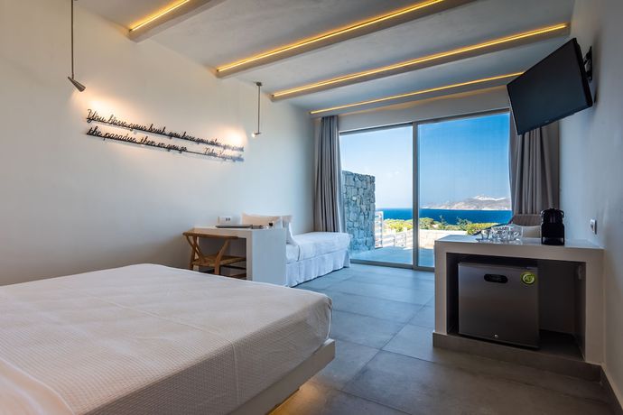 Imagen de la habitación del Hotel Milos Sea Resort. Foto 2