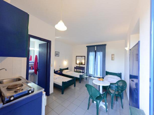 Imagen de la habitación del Hotel Milos Studios. Foto 4