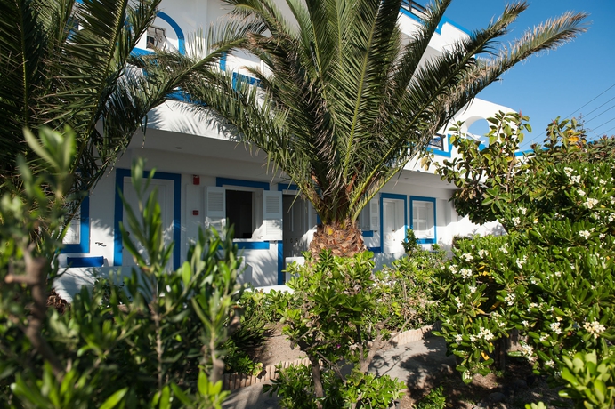 Imagen de los exteriores del Hotel Milos Villas. Foto 6