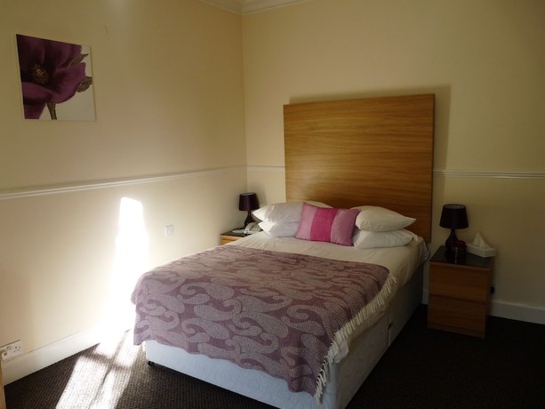 Imagen de la habitación del Hotel Milton Birnam. Foto 2