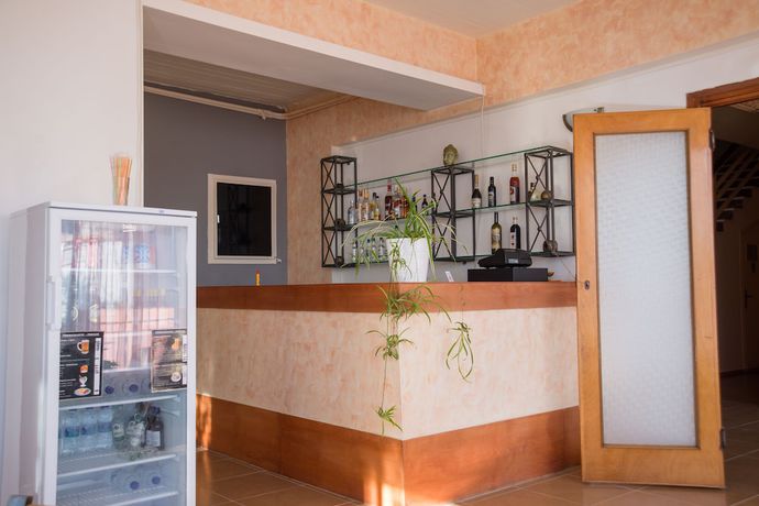 Imagen de los interiores del Hotel Milton, East Mani. Foto 20