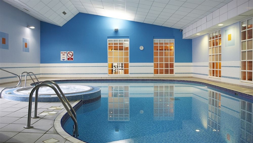 Imagen de la piscina del Hotel Milton Hill. Foto 12