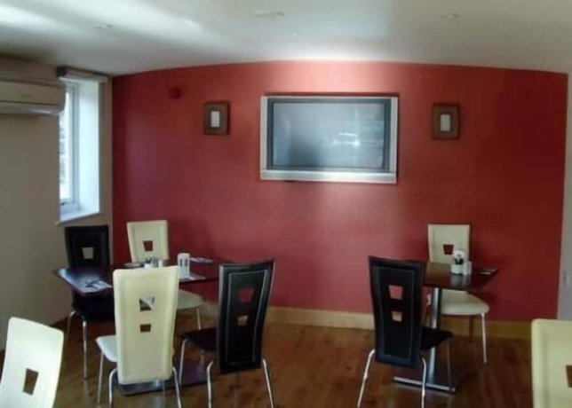 Imagen del bar/restaurante del Hotel Milton Keynes. Foto 4