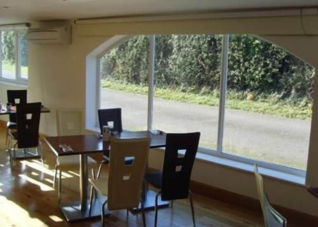 Imagen del bar/restaurante del Hotel Milton Keynes. Foto 5