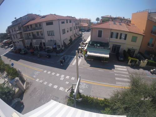 Imagen de la habitación del Hotel Milton, Marina Di Pietrasanta. Foto 2