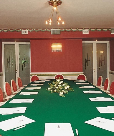 Imagen de los interiores del Hotel Milton, Rimini. Foto 12