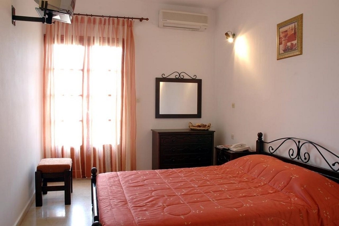 Imagen general del Hotel Milton, Roda. Foto 2