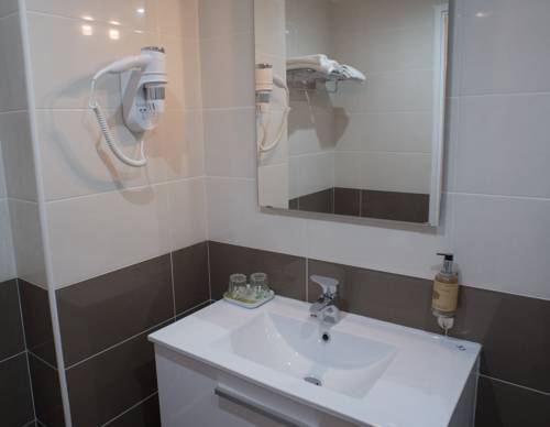 Imagen de la habitación del Hotel Milton (ex Gis ). Foto 16