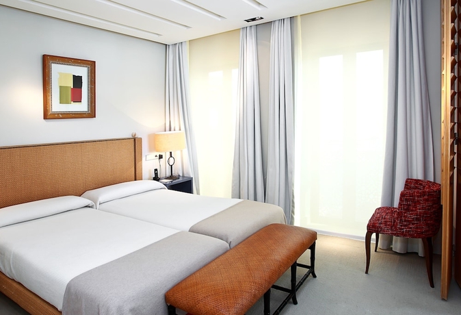 Imagen de la habitación del Hotel Mim Sotogrande. Foto 10