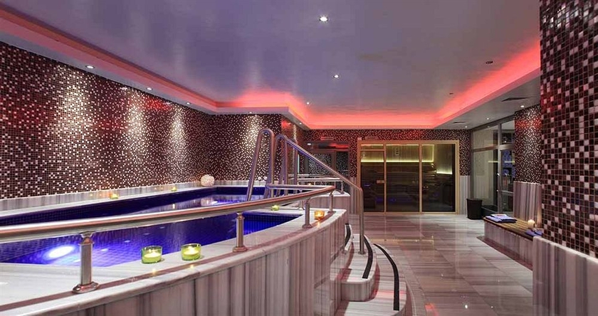 Imagen de la piscina del Hotel Mimi Ankara. Foto 13