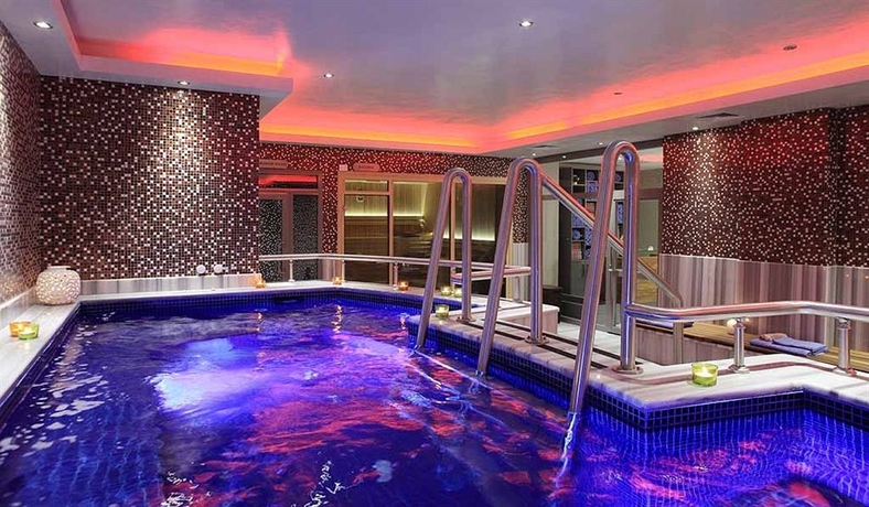 Imagen de la piscina del Hotel Mimi Ankara. Foto 16