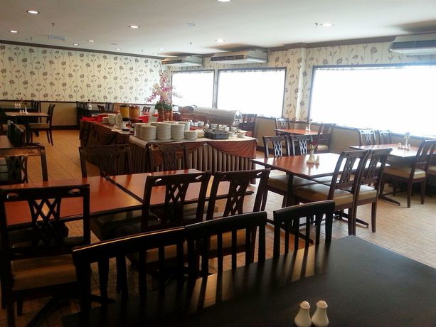 Imagen de la habitación del Hotel Mimosa Melaka. Foto 7
