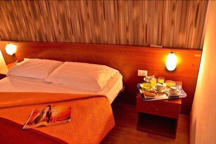 Imagen de la habitación del Hotel Mimosa, Plaza Navona. Foto 3