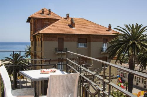 Imagen de la habitación del Hotel Mimosa, Spotorno. Foto 6