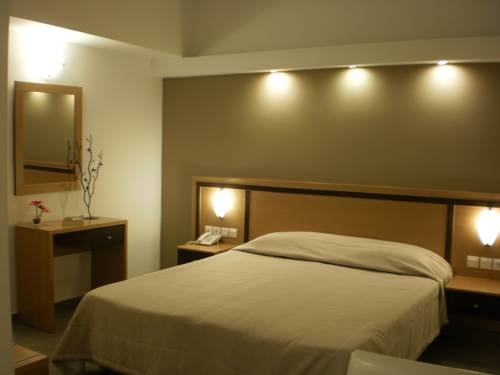 Imagen general del Hotel Mimosa Suites, Rodas Town. Foto 2
