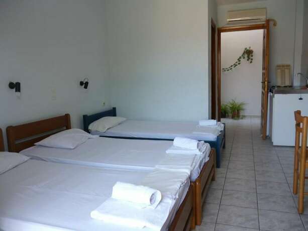Imagen de la habitación del Hotel Mimoza Studios, Skíathos. Foto 16