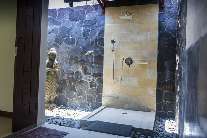 Imagen de la habitación del Hotel Mimpi Nyata Villa and Dive Center. Foto 22
