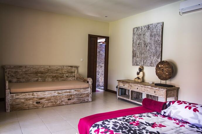 Imagen de la habitación del Hotel Mimpi Nyata Villa and Dive Center. Foto 24