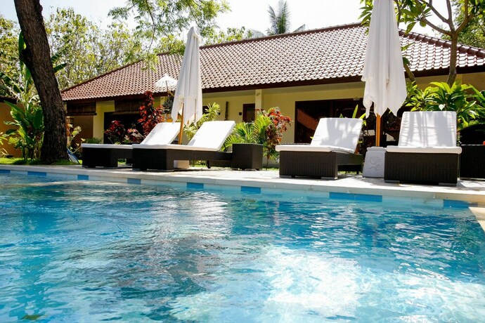 Imagen de la piscina del Hotel Mimpi Nyata Villa and Dive Center. Foto 27